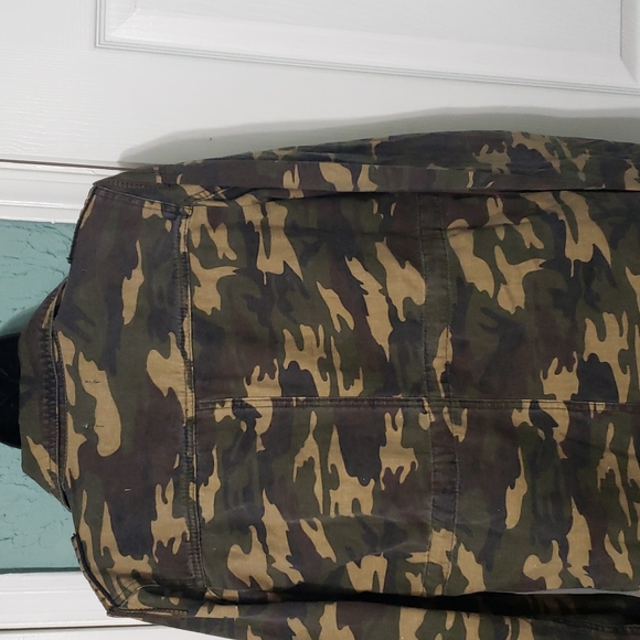 Jacket - Picture 2 of 6